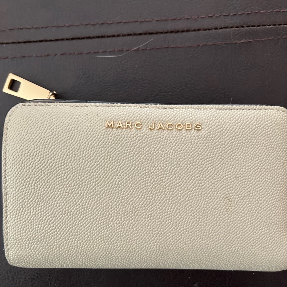 Small Marc Jacobs wallet